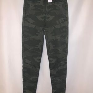 Curvy super high rise jegging size 4 New with tags